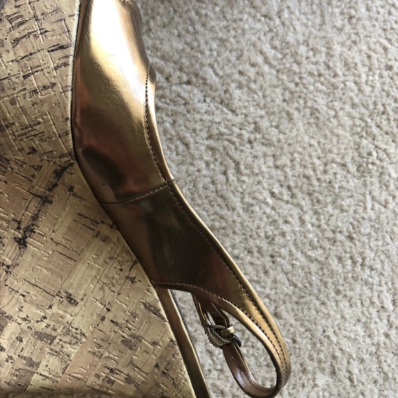 Bronze wedge sandals in Size 8.5 - Picture 5 of 8